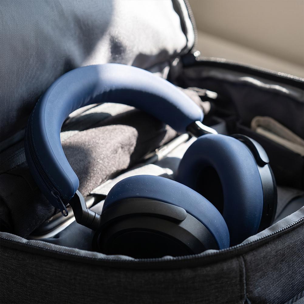 Coperture in morbido silicone  - Sennheiser Headphone Momentum 4 recensione e prezzo